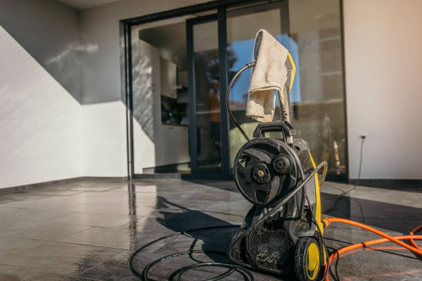Best Driveway Pressure Washing  in Le Center, MN